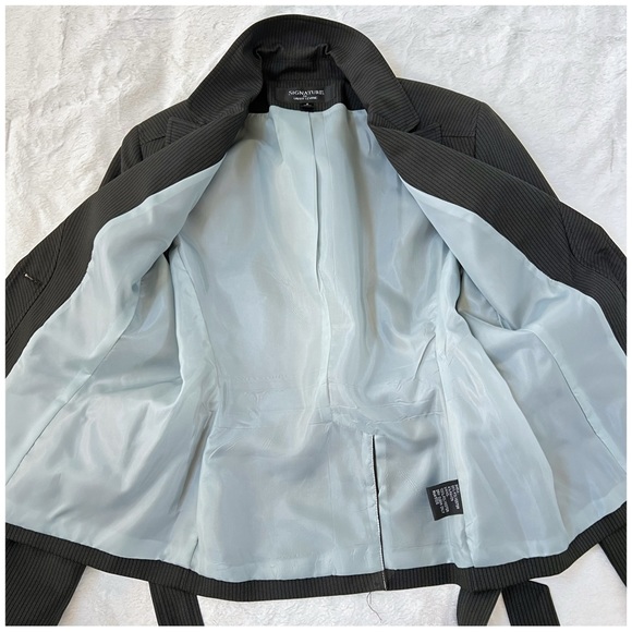 Larry Levine Women’s Peplum Blazer Size 8 - Picture 11 of 15